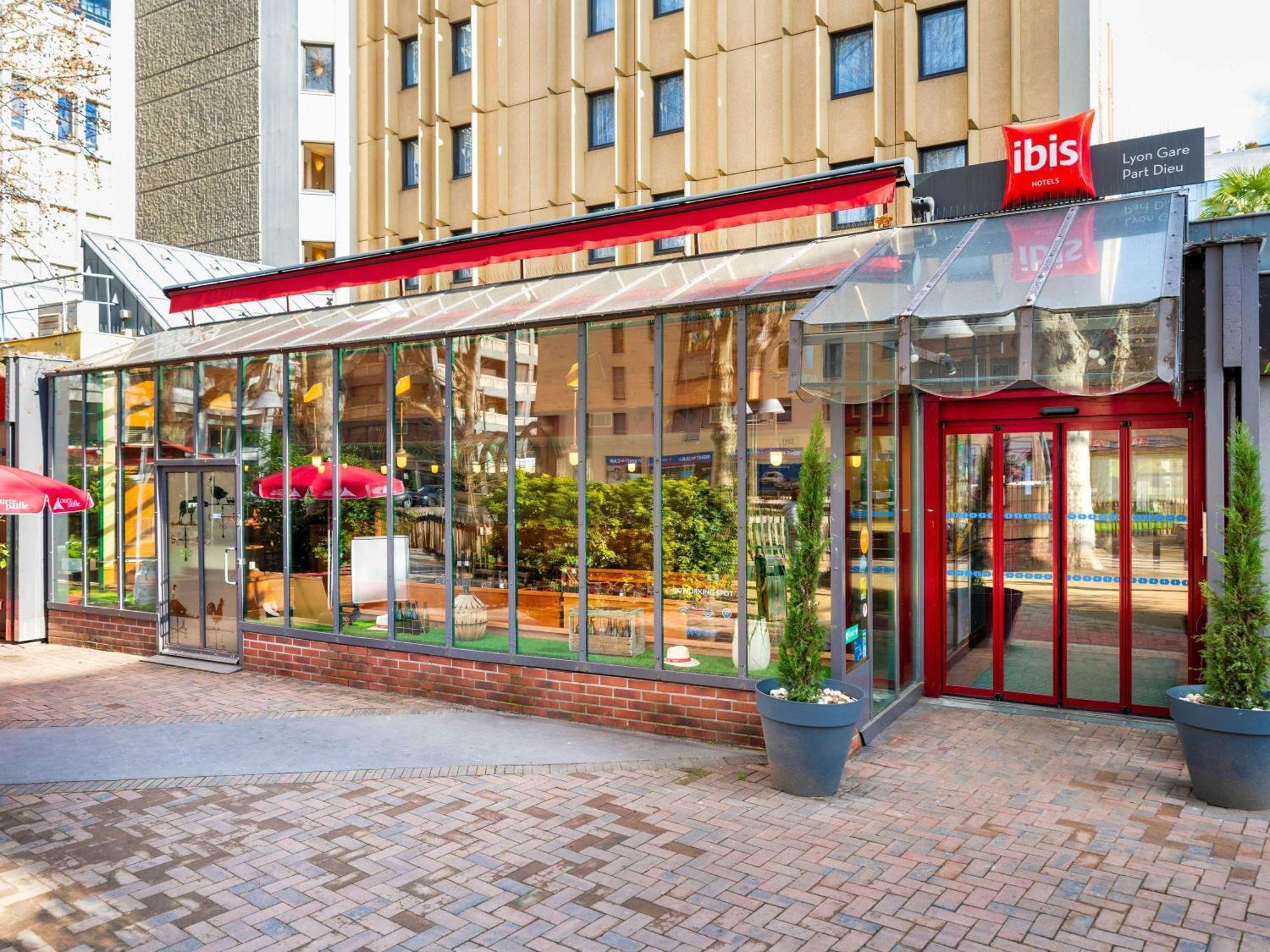 Ibis Lyon Gare Part Dieu Exteriér fotografie